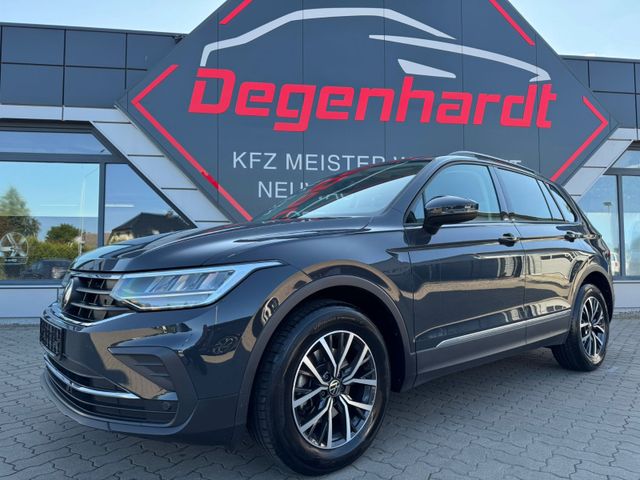 VW Tiguan Life 1,5 TSI DSG ACC Navi  AHK el. Heck